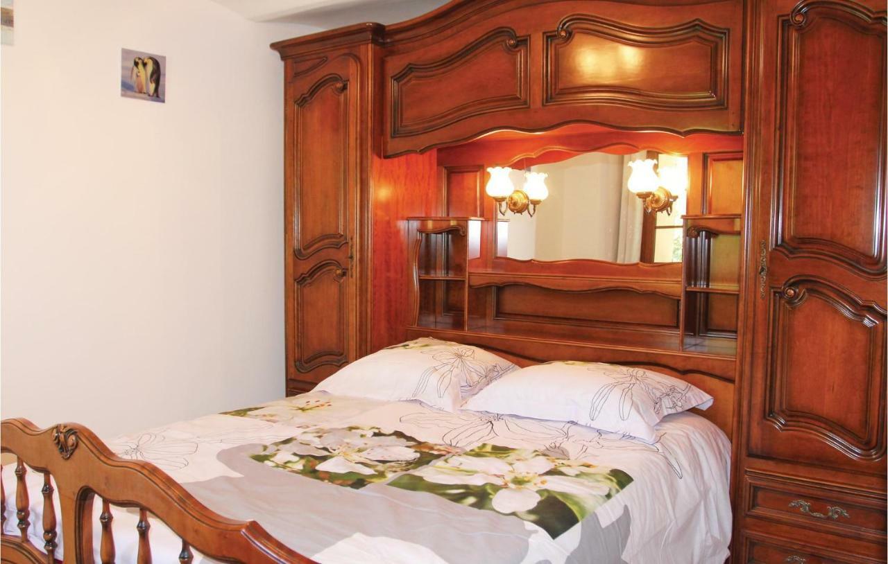 2 Bedroom Awesome Home In Sigoyer Экстерьер фото