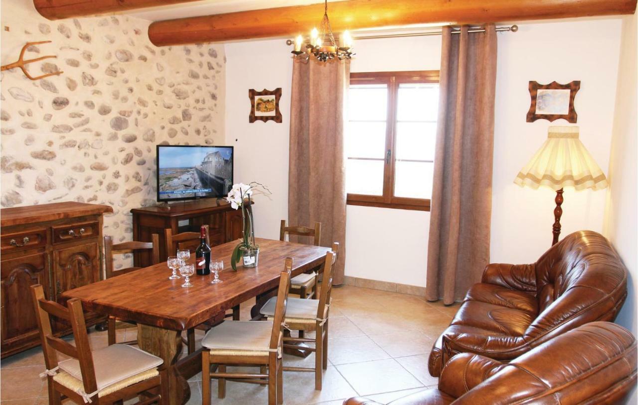 2 Bedroom Awesome Home In Sigoyer Экстерьер фото